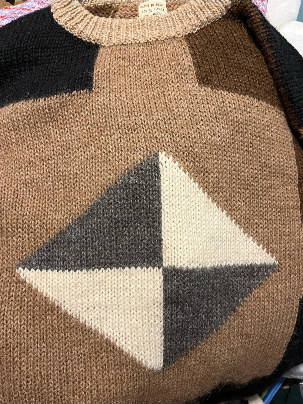 100% Alpaca Peruvian Crewneck Sweater with Geometric Patterning S/M